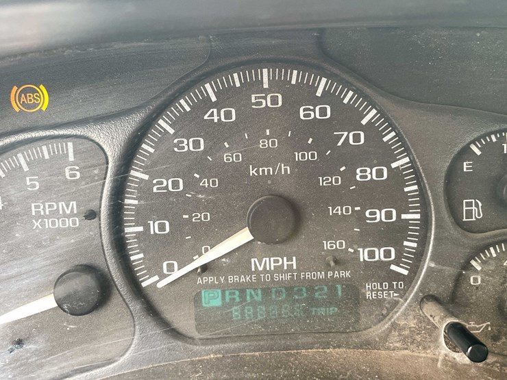 #4043-•-2002-gmc-250-(has-wi-title)-image-90