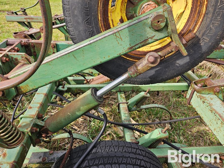 john-deere-1010-image-9