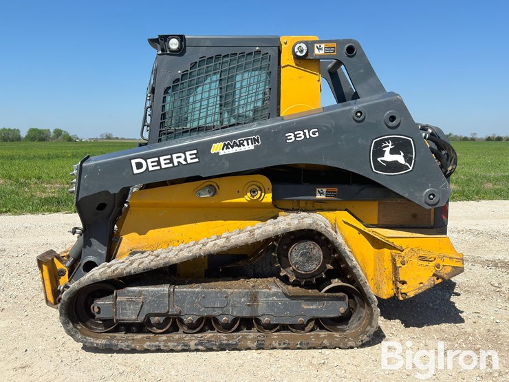 2021-deere-331g-image-8