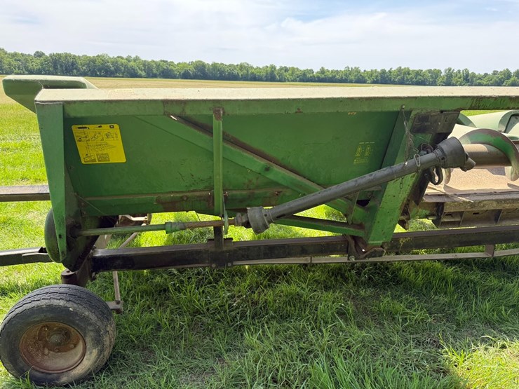 john-deere-8-image-18