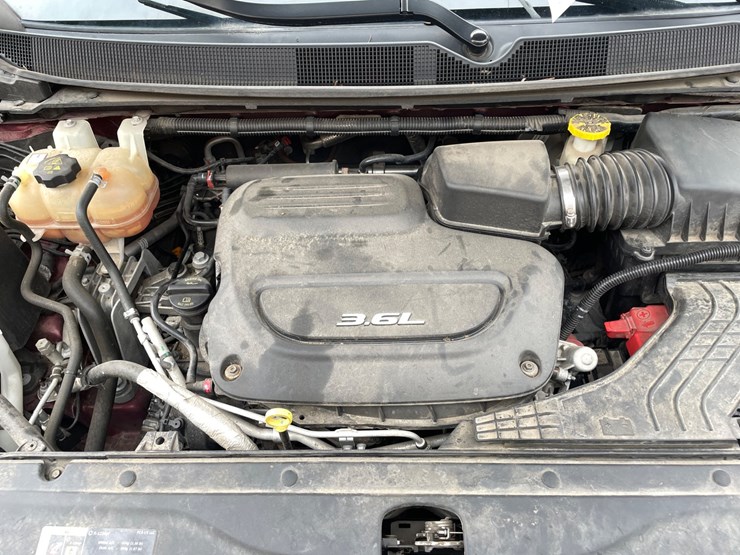 2018-chrysler-pacifica-image-60