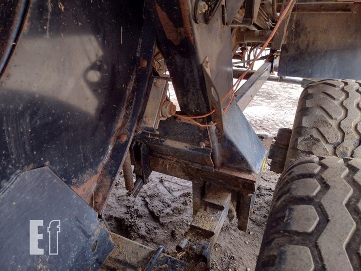 new-holland-bb940-image-14
