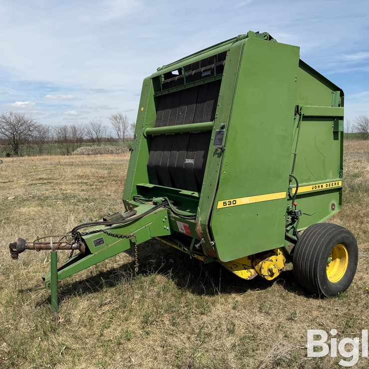 JOHN DEERE 630