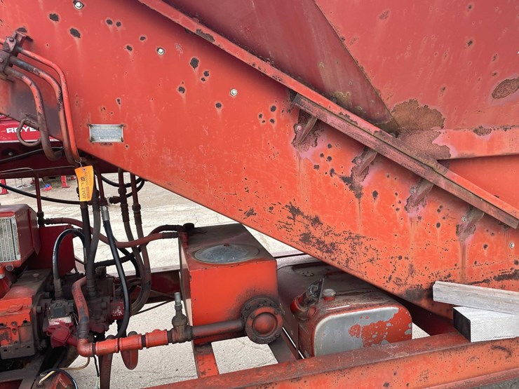 #4047-•-1991-royer-top-soil-shredder-image-68