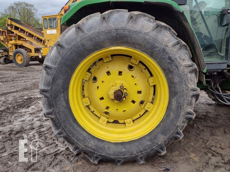 2001-john-deere-6410-image-26