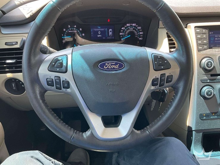 2016-ford-flex-image-14
