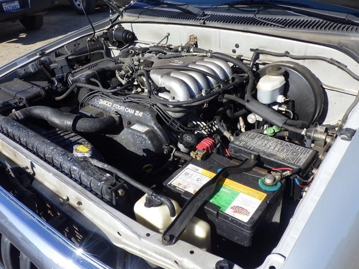 2002-toyota-tacoma-image-8