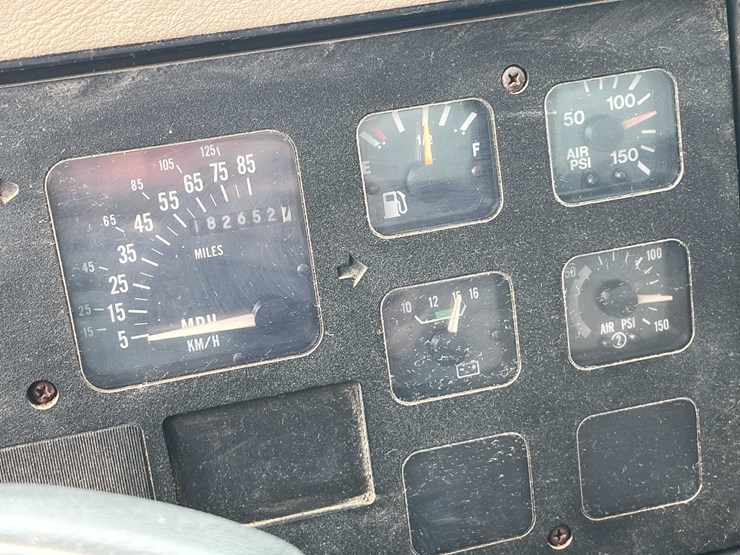 #4062-•-1991-international-box-truck-(has-wi-title)-image-95