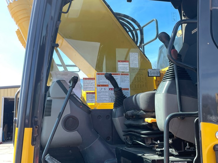 2022-komatsu-pc238us-lc-11-image-50