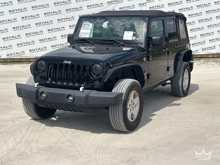2013-jeep-wrangler-image-1