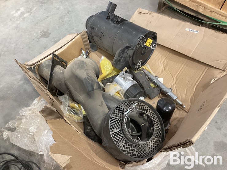 deere-326e-image-5