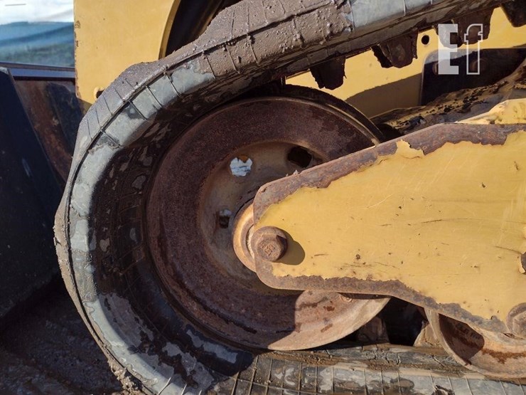 2019-caterpillar-299d2-xhp-image-24