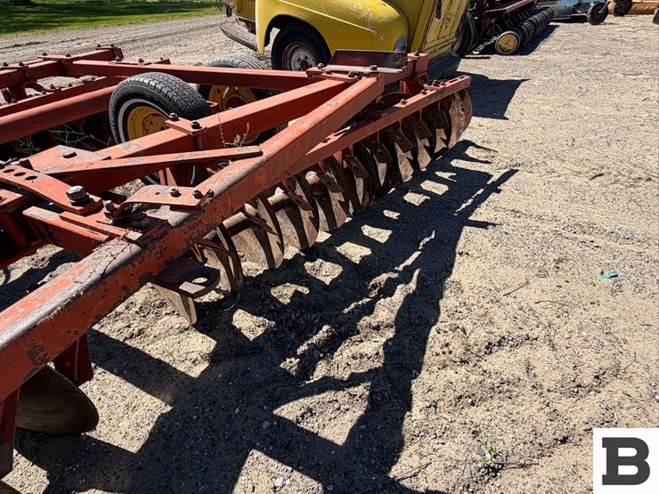 massey-ferguson-520-image-14