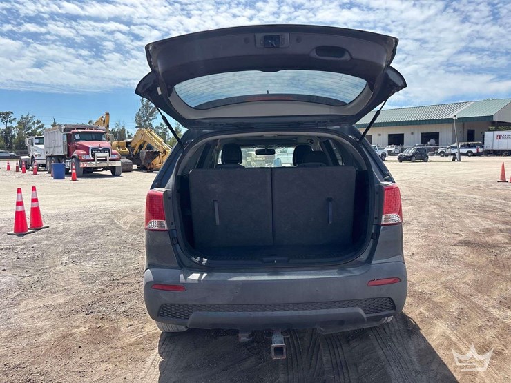 2011-kia-sorento-image-20