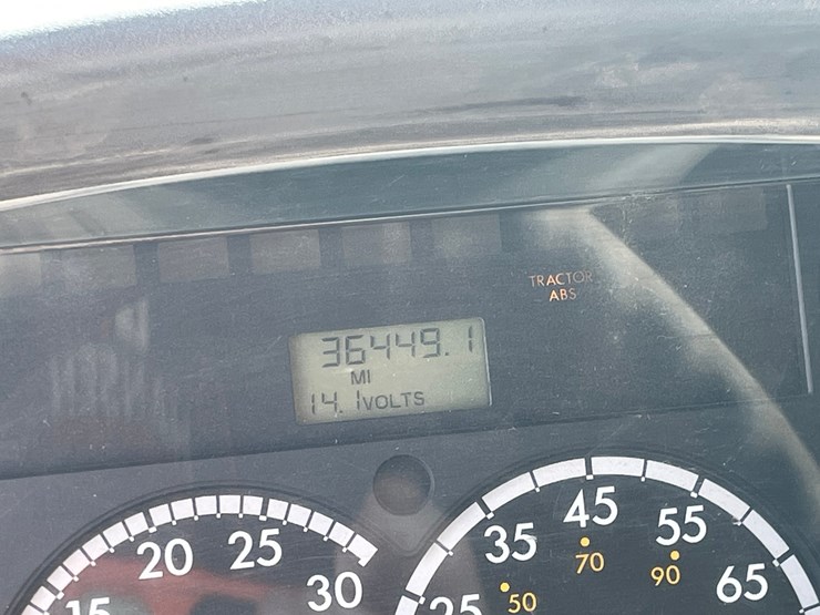 #4015-•-2004-freightliner-dump-truck-(has-wi-title)-image-98