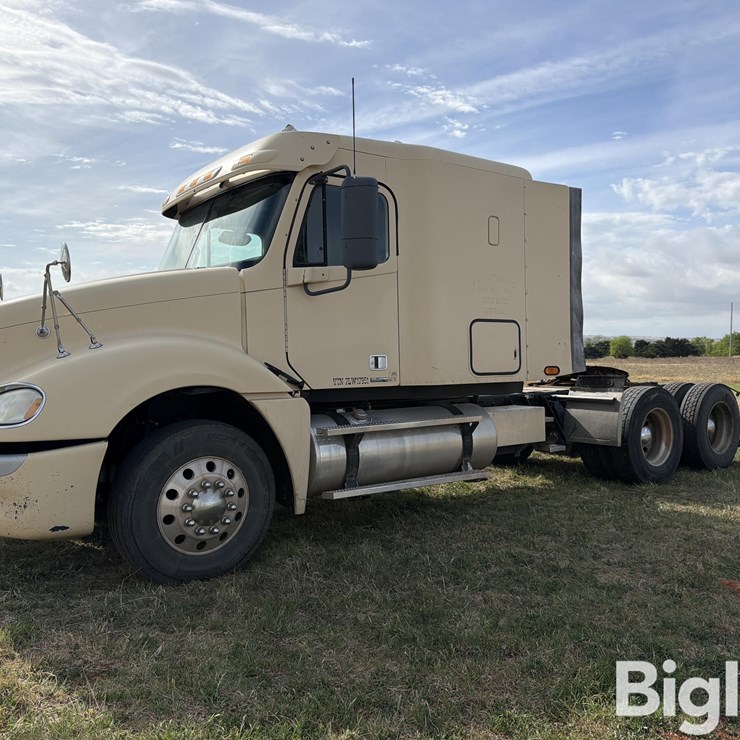 2007 FREIGHTLINER COLUMBIA 120