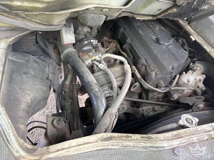 2007-isuzu-npr-image-22