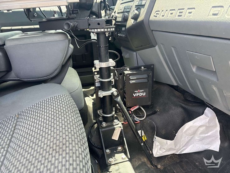 2016-ford-f550-image-19