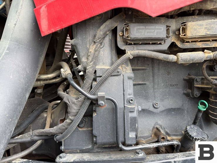 2018-case-ih-magnum-310-image-18