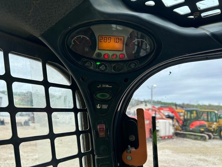 2016-bobcat-t650-image-25