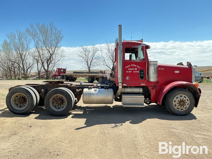 1996-peterbilt-379-image-4