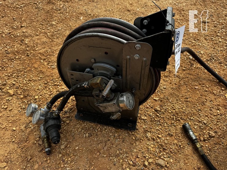 heavy-duty-air-hose-reel-image-1