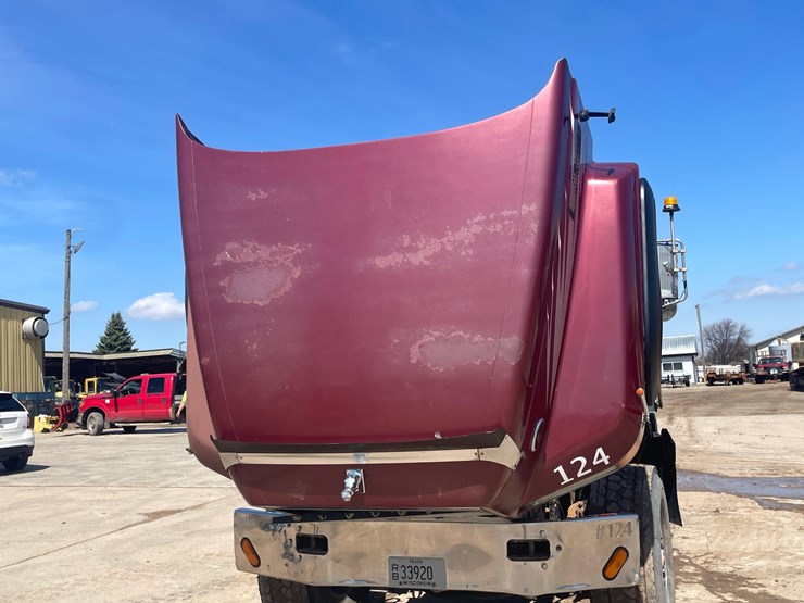 #4013-•-2000-quad-axle-mack-dump-truck-(has-wi-title)-image-124
