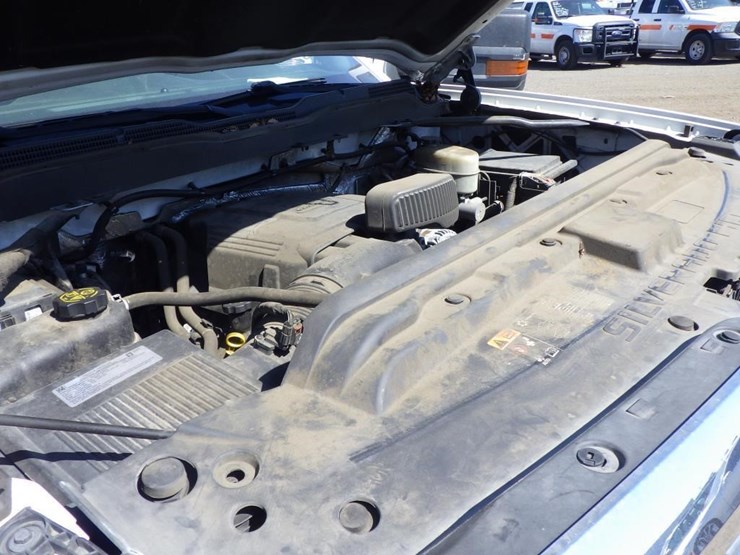 2018-chevrolet-2500hd-image-9
