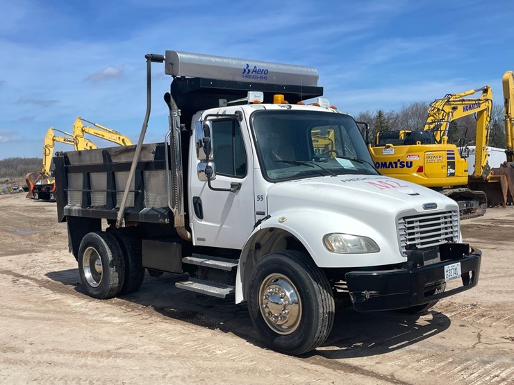 #4015-•-2004-freightliner-dump-truck-(has-wi-title)-image-3