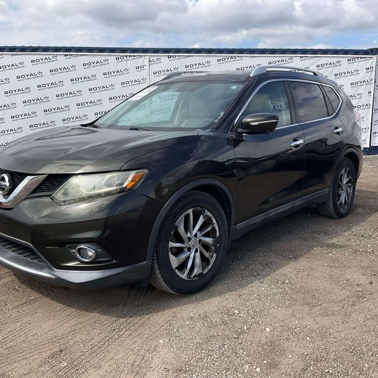 2015 NISSAN ROGUE