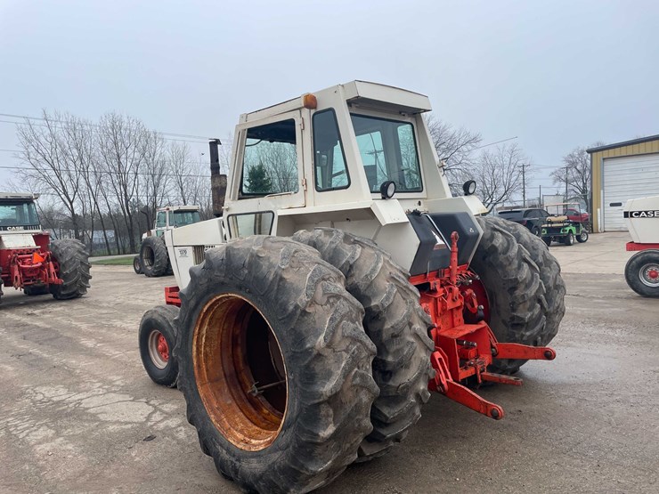 #4064-•-case-1370-tractor-image-7