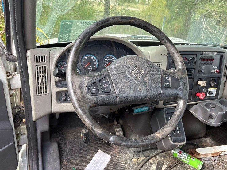 2010-international-durastar-4300-image-41