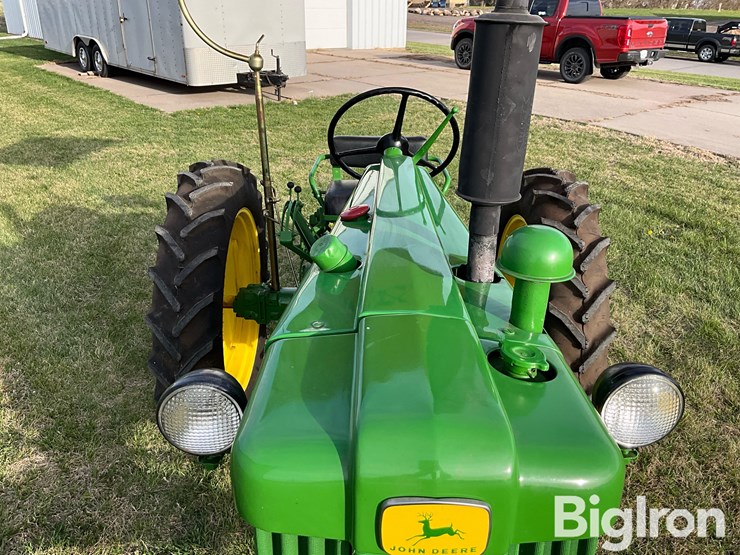 1957-john-deere-420-image-17