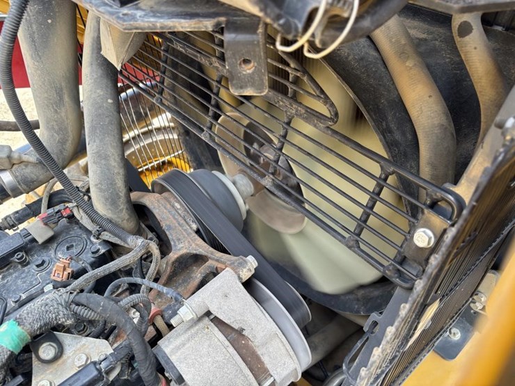 2019-deere-310l-ep-image-62