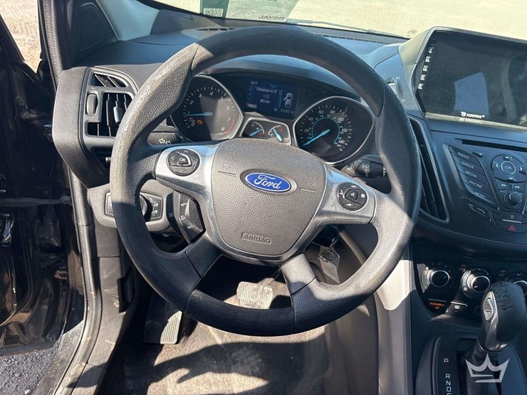 2015-ford-escape-image-13