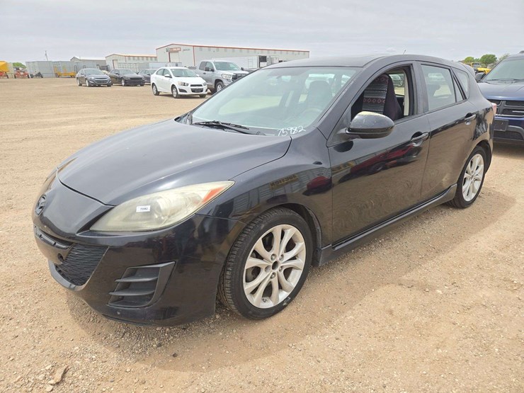 2010-mazda-3s-hatchback-4d-image-1