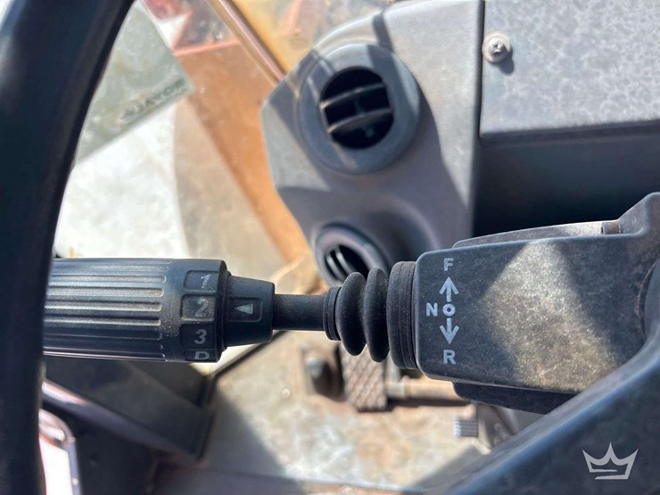 2013-deere-544k-image-16