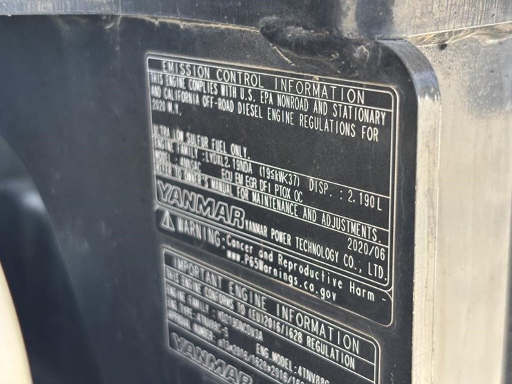 2020-takeuchi-tb240-image-59