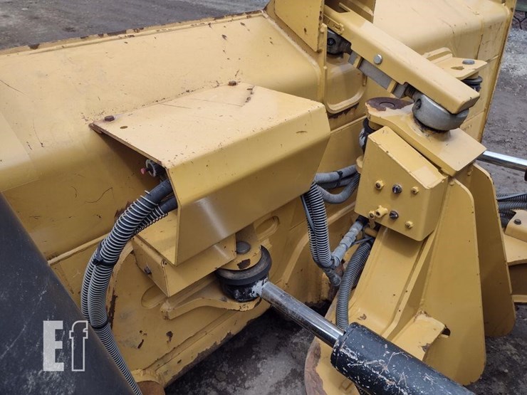 2017-caterpillar-d5k2-xl-image-31