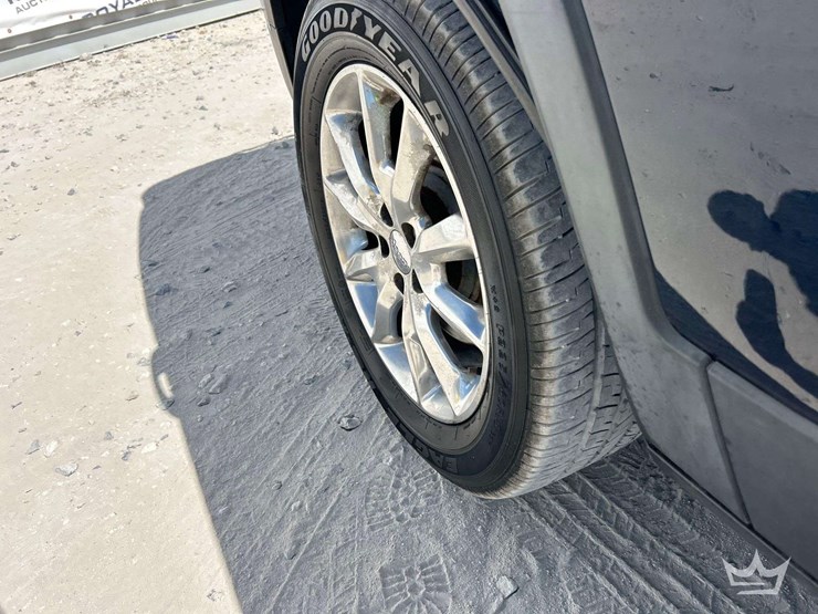 2014-jeep-cherokee-limited-image-22