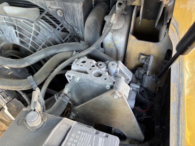 2015-caterpillar-2c6000-image-26