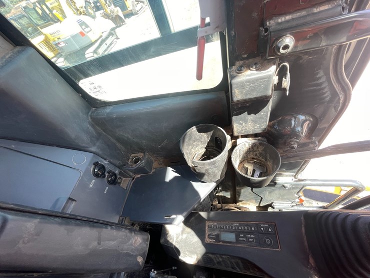 2022-komatsu-pc238us-lc-11-image-67