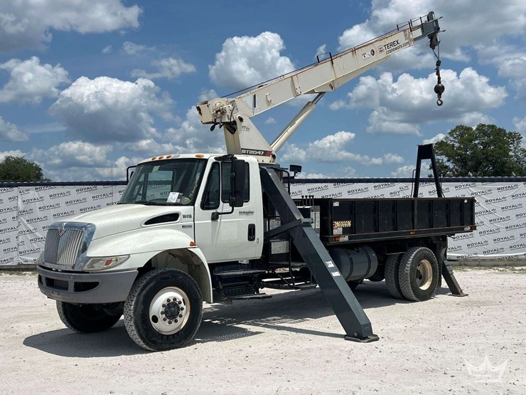 2014-international-durastar-4300-image-1
