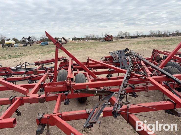 case-ih-4300-image-15