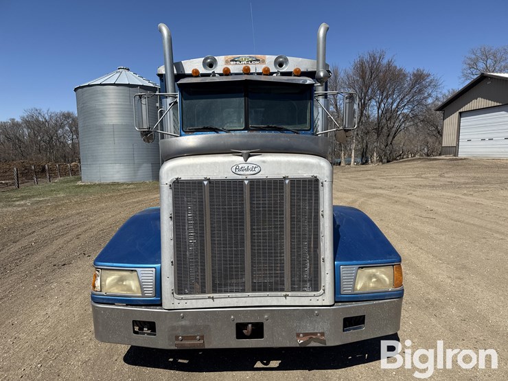 1995-peterbilt-377-image-2
