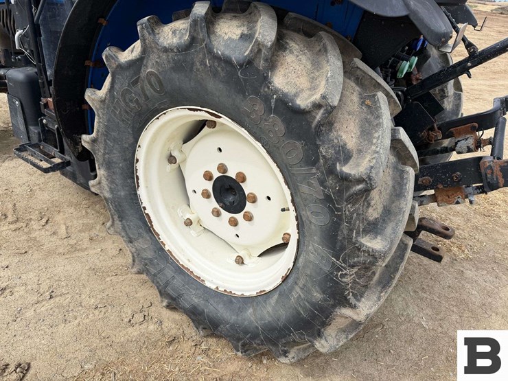 2021-new-holland-t4.100f-image-16