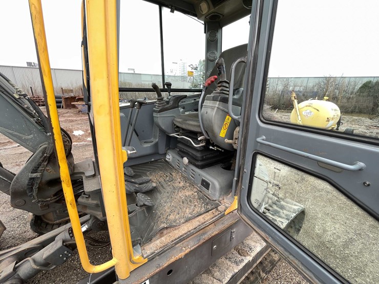 volvo-ecr88-image-31