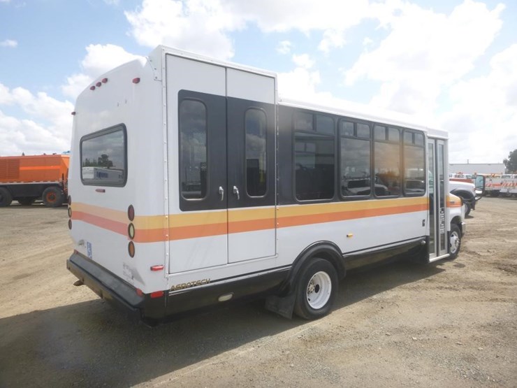 2008-ford-e450-image-3