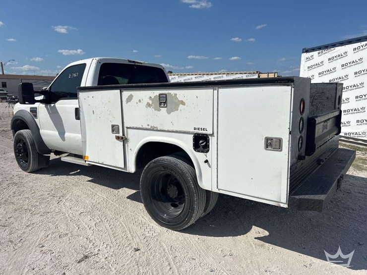 2008-ford-f550-image-4