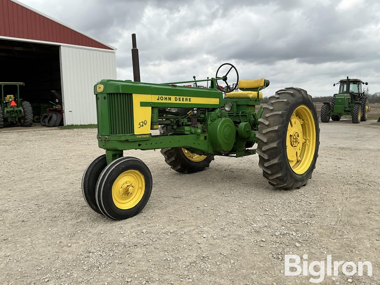 1958-john-deere-520-image-1